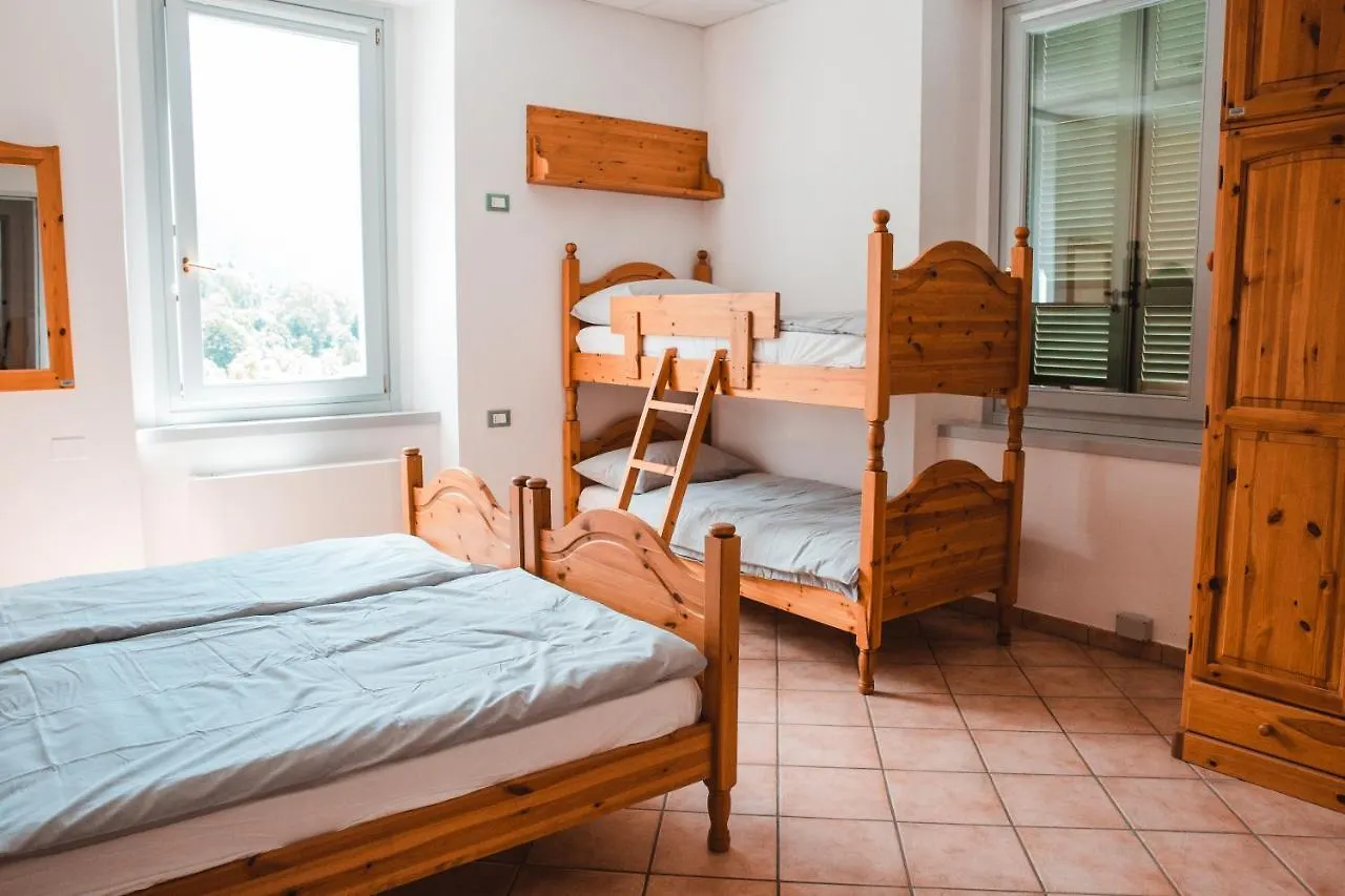 ホステル Cevo Casa Del Parco Adamelloホステル