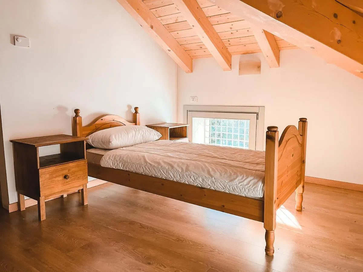 Cevo Casa Del Parco Adamelloホステル 0*,  イタリア